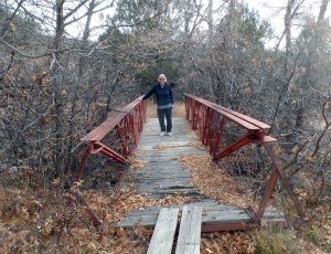 Footbridge over Kizer Creek